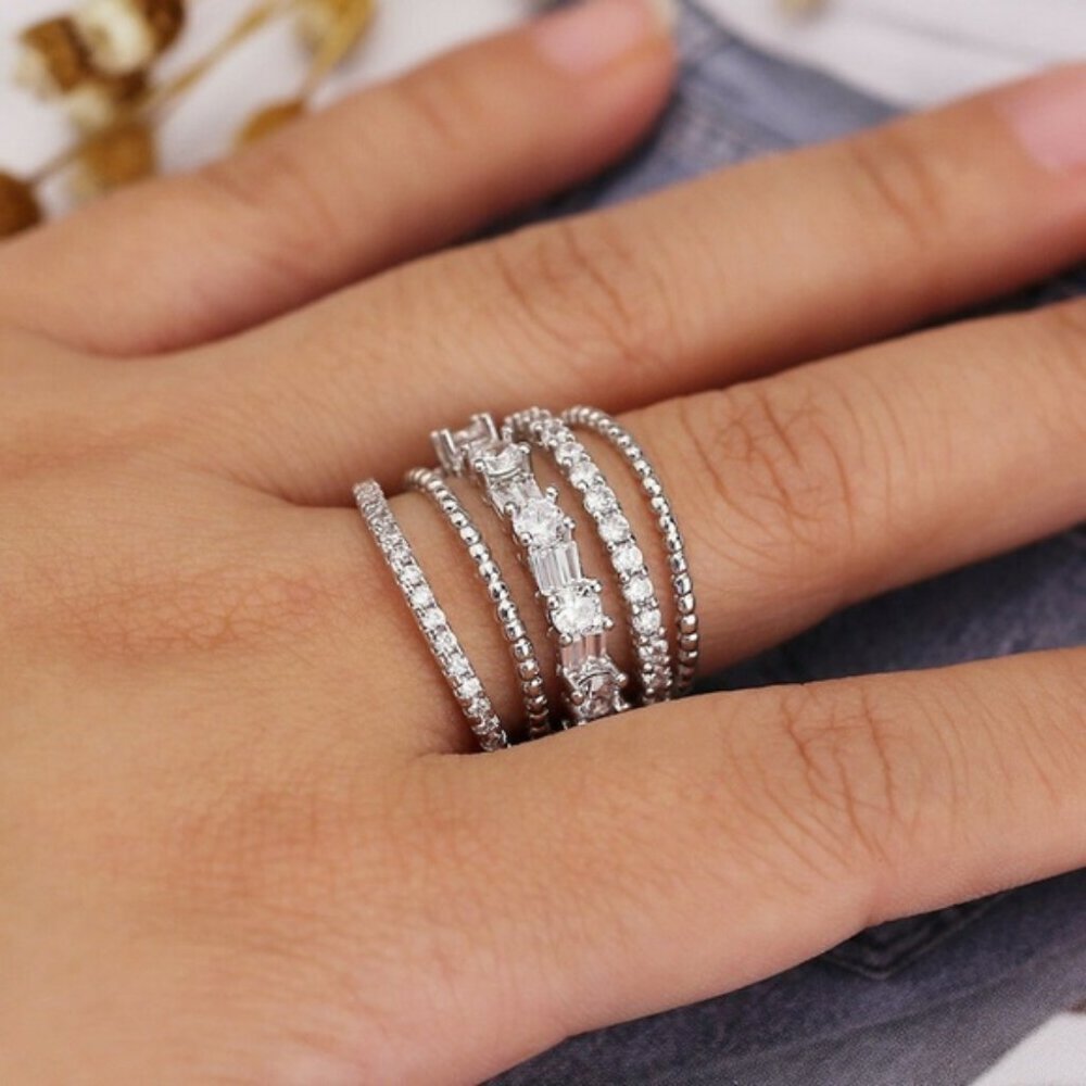 Gorgeous Silver S925 Stamped White Sapphire Ring - Picture 1 of 5